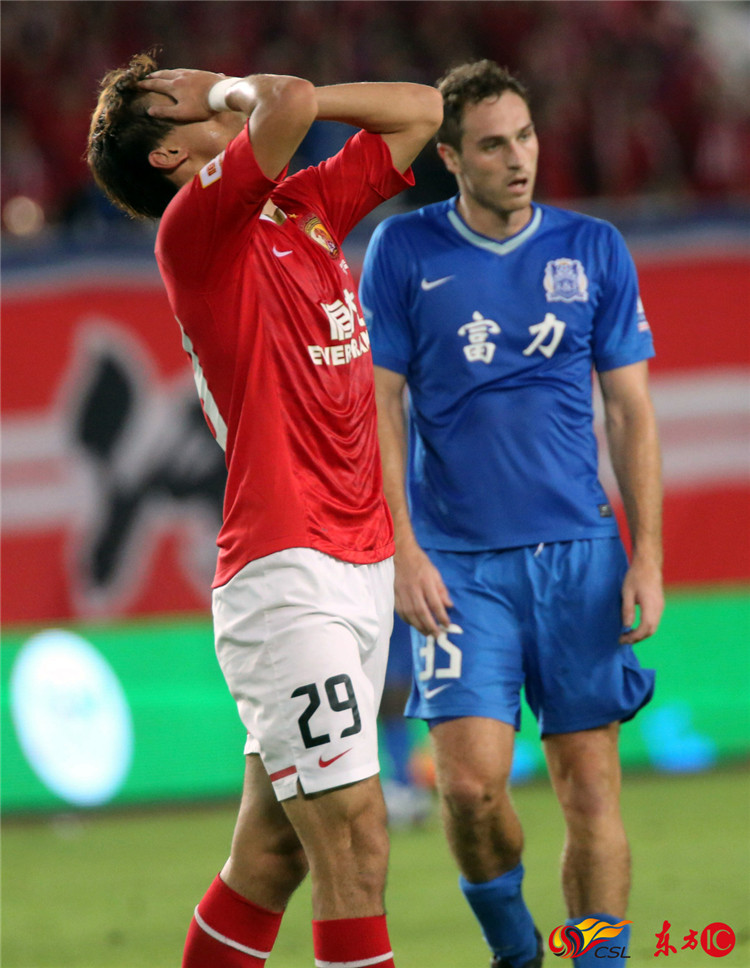  哈兰德双响炮定乾坤，曼城德比战完胜同城死敌