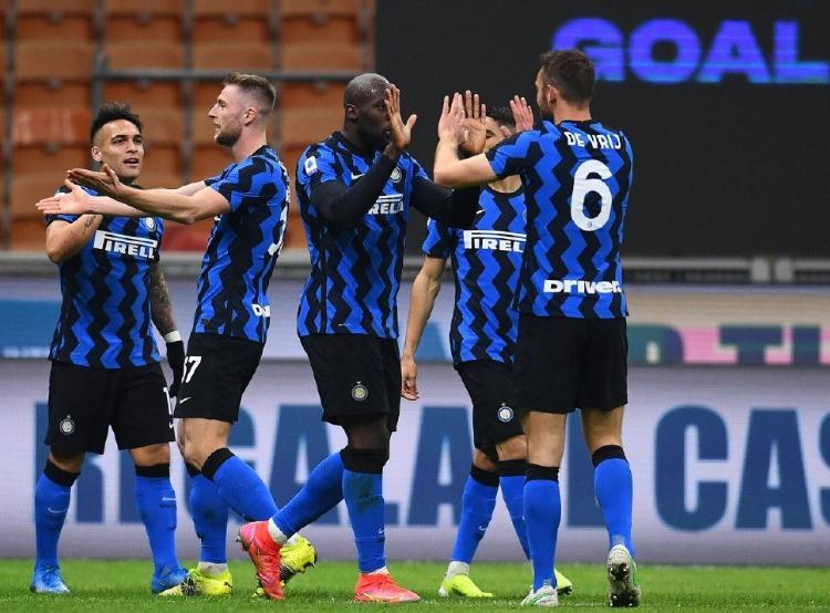  亚特兰大狂攻未果，真蓝黑遭遇锋线荒  